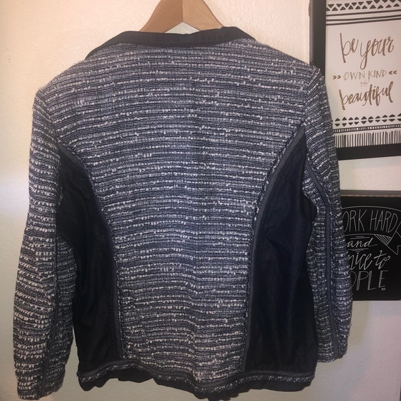 Chico’s Blazer - Picture 2 of 6